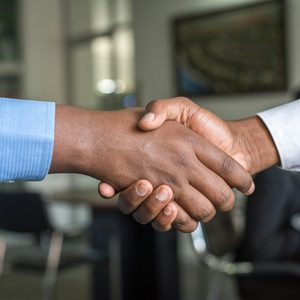 Équipe commerciale en pleine prospection B2B